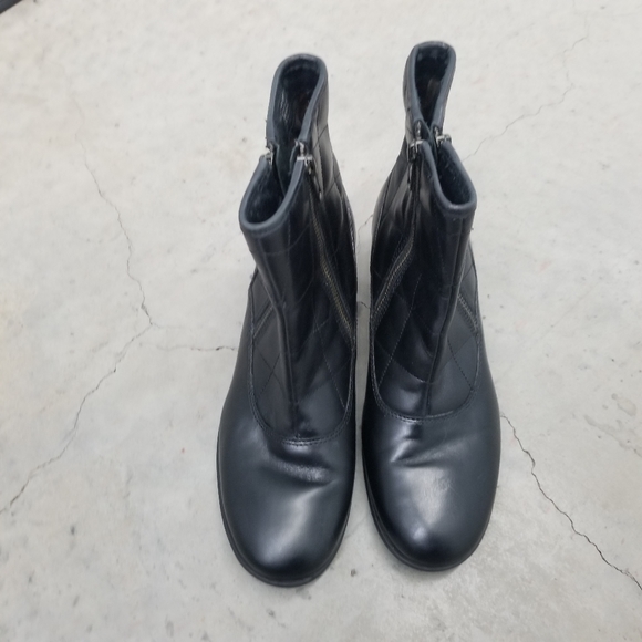 Born Quilted Leather 7.5 chucky block heel ankle - Picture 4 of 7